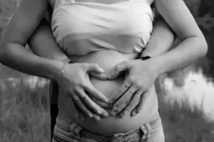 Free pregnant woman image